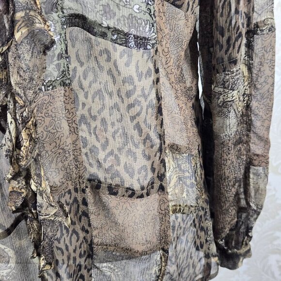 Chico's Size 2 (US Large) 100% Silk Animal Print Patchwork Blouse Ruffle Buttons - Picture 5 of 12